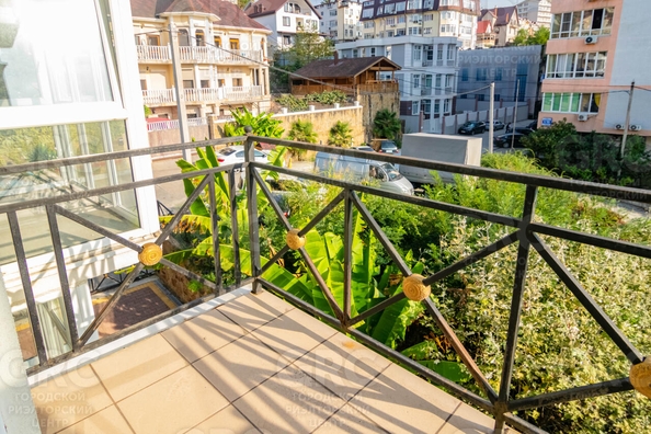 
  Продается 4-комн. квартира, 92 м², Клубничная ул, д. 1/14
. Фото 12.