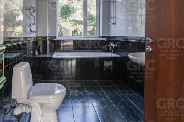 
  Продается 4-комн. квартира, 92 м², Клубничная ул, д. 1/14
. Фото 13.