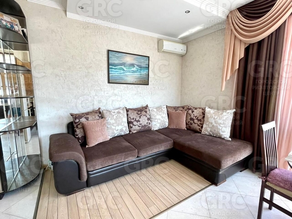 
  Продается 1-комн. квартира, 37 м², Макаренко ул, д. 40
. Фото 1.