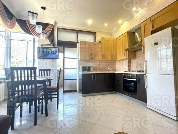 
  Продается 1-комн. квартира, 37 м², Макаренко ул, д. 40
. Фото 5.