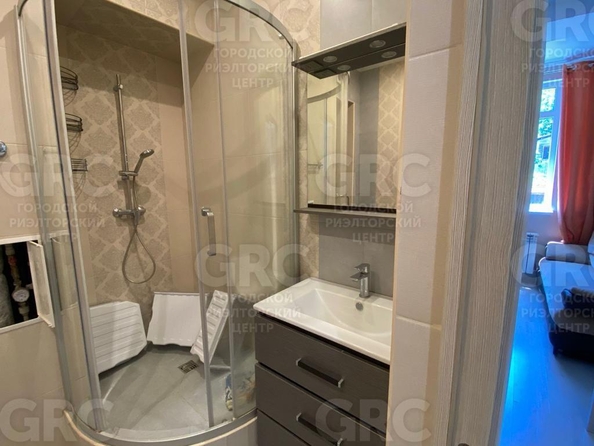 
  Продается 1-комн. квартира, 35 м², Санаторная ул, д. 30а
. Фото 6.