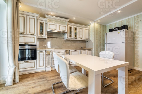 
  Продается 3-комн. квартира, 128 м², Черноморская ул, д. 10
. Фото 7.