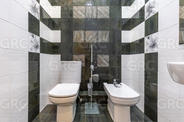 
  Продается 3-комн. квартира, 120 м², Войкова ул, д. 21
. Фото 33.