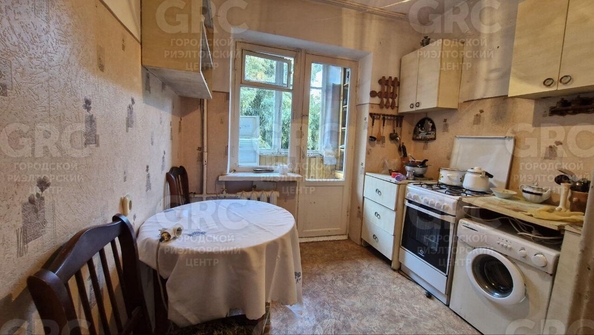 
  Продается 2-комн. квартира, 50 м², Комсомольская ул, д. 13
. Фото 11.