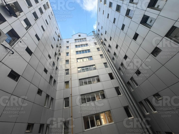
  Продается 4-комн. квартира, 122.2 м², Крымская ул, д. 25А
. Фото 39.