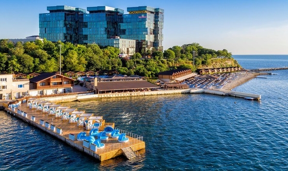
  Продается 1-комн. квартира, 93 м², Революции пр-кт, д. 3
. Фото 1.
