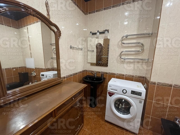 
  Продается 2-комн. квартира, 46 м², Альпийская ул, д. 1/3
. Фото 34.