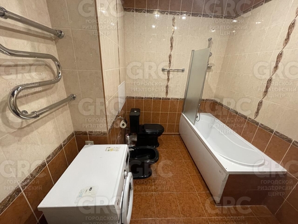 
  Продается 2-комн. квартира, 46 м², Альпийская ул, д. 1/3
. Фото 37.