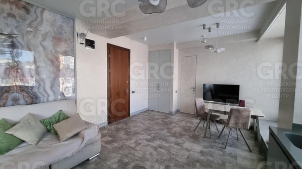 
  Продается 2-комнатный апартамент, 42 м², Конституции СССР ул, д. 18
. Фото 1.