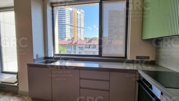 
  Продается 2-комн. квартира, 42 м², Конституции СССР ул, д. 18
. Фото 13.