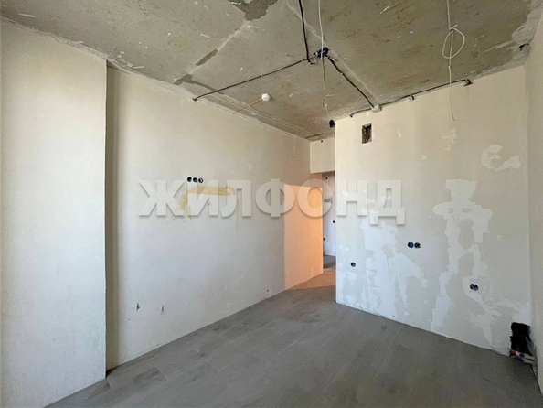 
  Продается 1-комн. квартира, 37 м², Адмирала Крузенштерна ул
. Фото 3.