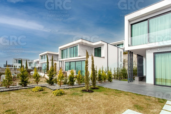 
  Продается дом, 220 м², Сочи
. Фото 2.