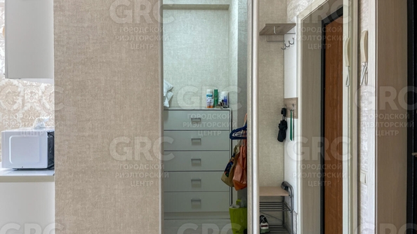 
  Продается 1-комн. квартира, 37.5 м², Полтавская ул, д. 21
. Фото 12.