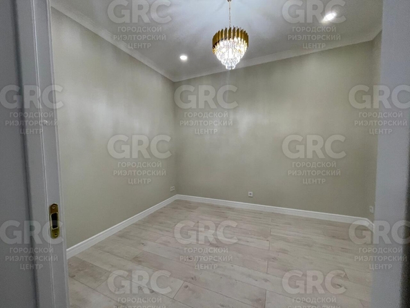 
  Продается 2-комн. квартира, 71.5 м², Лысая гора ул, д. 23/1
. Фото 4.