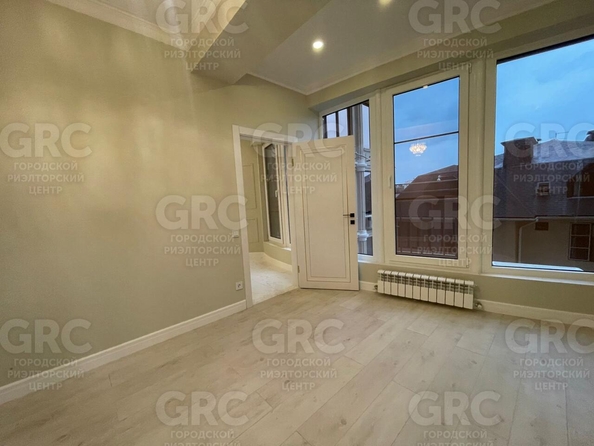 
  Продается 2-комн. квартира, 71.5 м², Лысая гора ул, д. 23/1
. Фото 8.