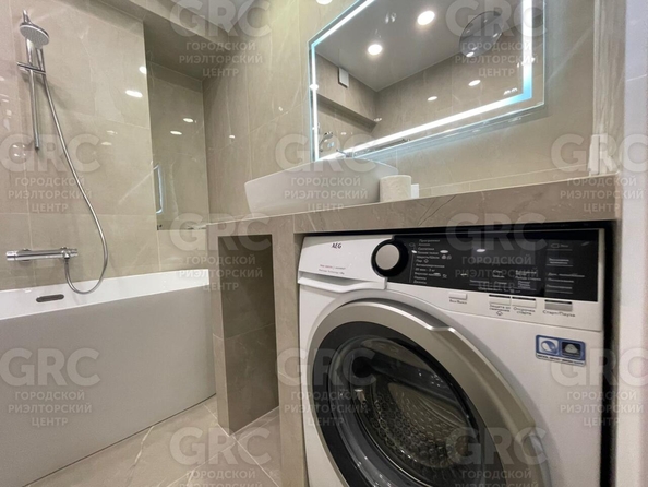 
  Продается 2-комн. квартира, 71.5 м², Лысая гора ул, д. 23/1
. Фото 10.