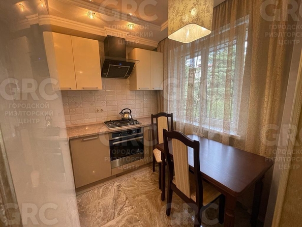 
  Продается 1-комн. квартира, 26.9 м², Ульянова ул, д. 107
. Фото 3.