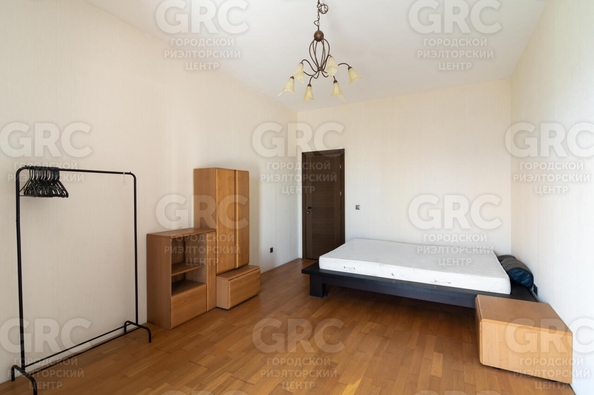 
  Продается 3-комн. квартира, 110.3 м², Виноградная ул
. Фото 24.
