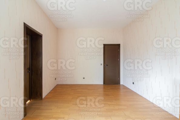 
  Продается 3-комн. квартира, 110.3 м², Виноградная ул
. Фото 32.