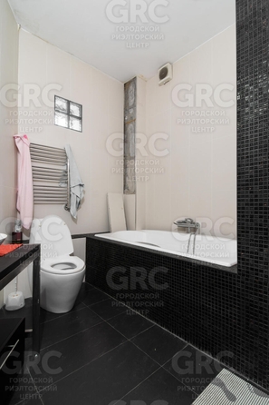 
  Продается 3-комн. квартира, 110.3 м², Виноградная ул
. Фото 35.