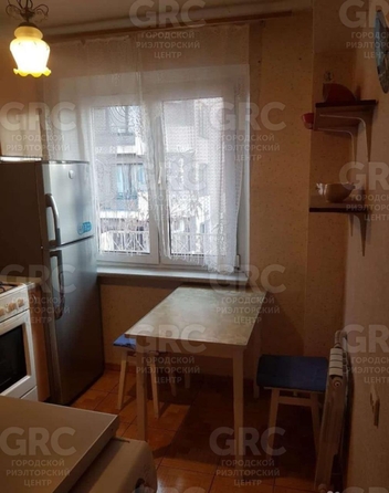 
  Продается 1-комн. квартира, 32 м², Карла Либкнехта ул, д. 12
. Фото 4.
