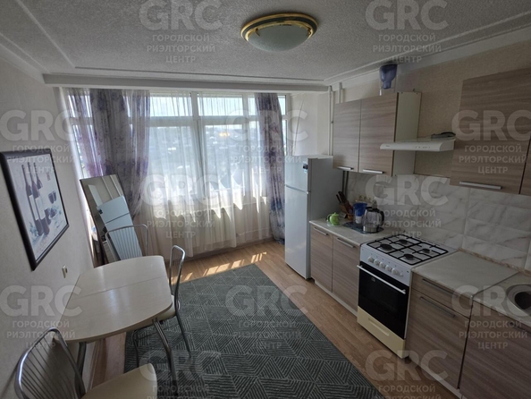 
  Продается 1-комн. квартира, 34 м², Альпийская ул, д. 37
. Фото 1.