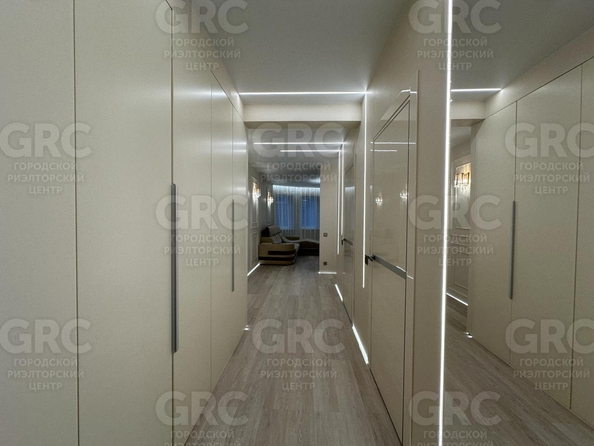 
  Продается 2-комн. квартира, 64 м², Трунова пер, д. 6
. Фото 29.