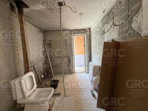 
  Продается 2-комн. квартира, 64 м², Вишневая ул, д. 23
. Фото 13.