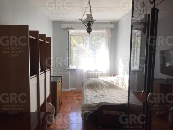 
  Продается 2-комн. квартира, 42 м², Чехова ул, д. 36
. Фото 2.