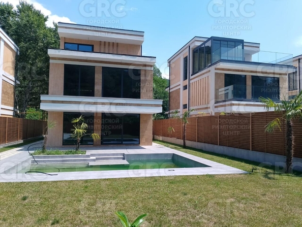 
  Продается коттедж, 310 м², Сочи
. Фото 2.