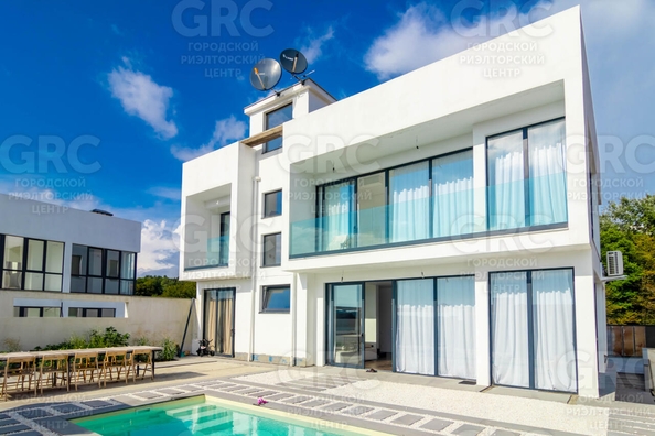 
  Продается дом, 204.7 м², Сочи
. Фото 4.