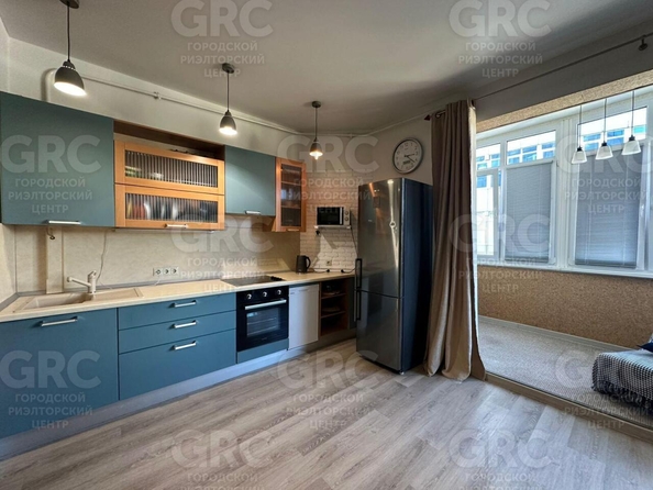
  Продается 1-комн. квартира, 65 м², Первомайская ул, д. 11
. Фото 2.