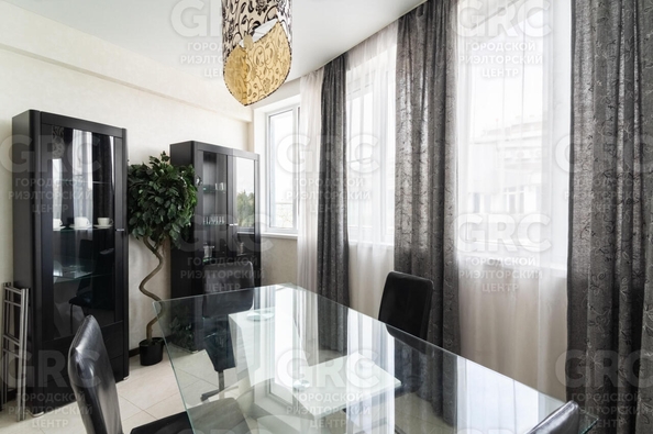 
  Продается 4-комн. квартира, 130 м², Первомайская ул, д. 11
. Фото 4.