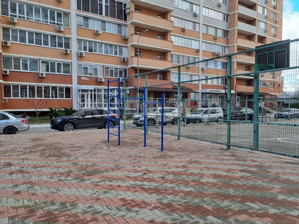 
  Продается 2-комн. квартира 76.1 м². Фото 2.