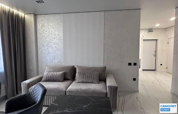
  Продается 3-комн. квартира 70 м², в ЖК На Стахановской, литера 10. Фото 3.