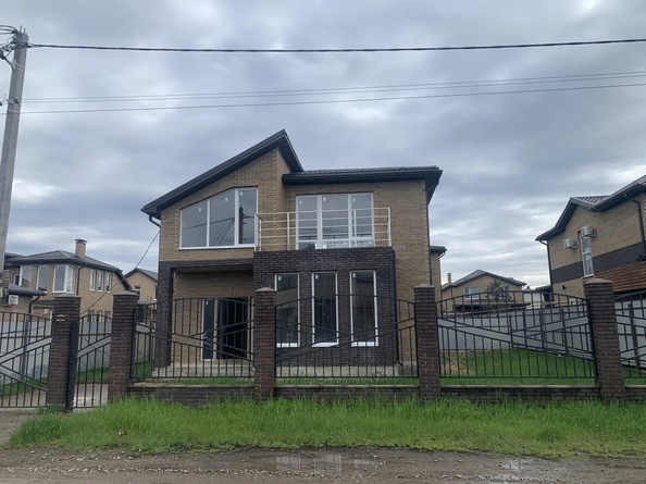 
  Продам дом 180 м². Фото 1.