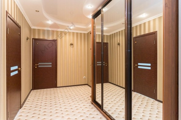 
   Продам 5-комнатную, 187.3 м², Достоевского ул, 84/1

. Фото 20.