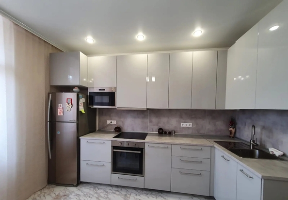 
  Продается 2-комн. квартира 60 м². Фото 1.