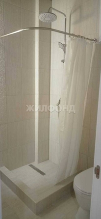 
   Продам 2-комнатную, 28 м², Лазурная долина ул, 85Б

. Фото 2.