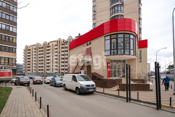 
  Сдается универсальное помещение 198 м². Фото 1.