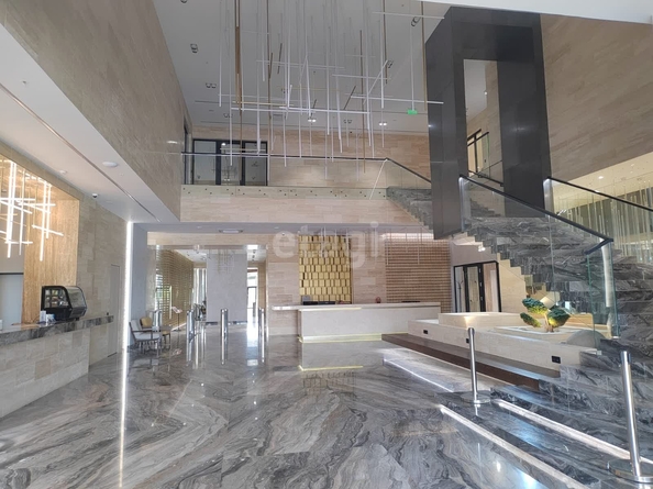 
  Сдается универсальное помещение 421.8 м², в ЖК Девелопмент-Плаза. Фото 5.