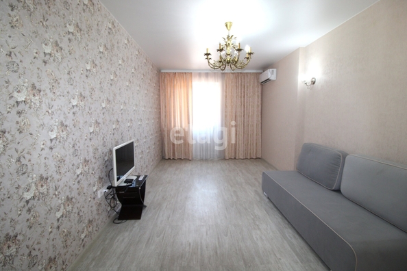 
  Продается 2-комн. квартира 60.9 м². Фото 1.