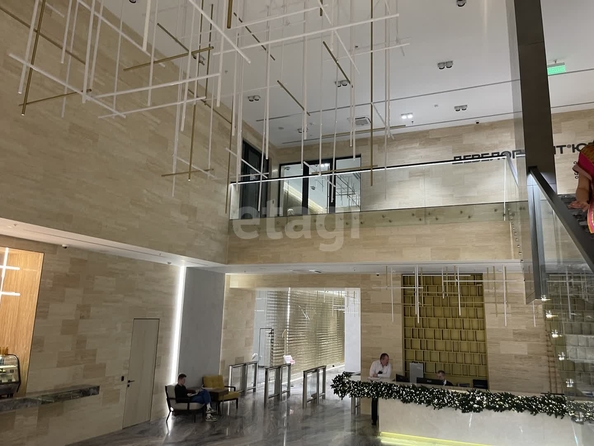 
  Сдается офис 273.9 м², в ЖК Девелопмент-Плаза. Фото 1.