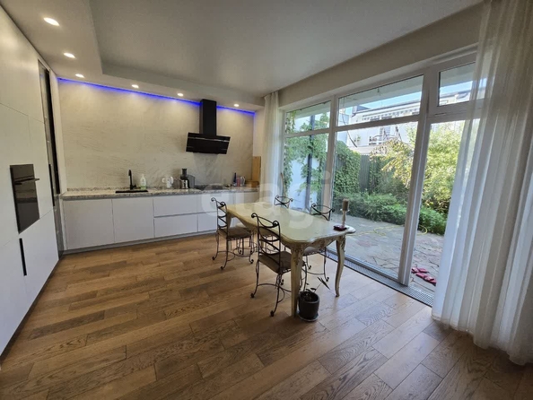 
  Продается 3-комн. квартира 135.8 м². Фото 4.