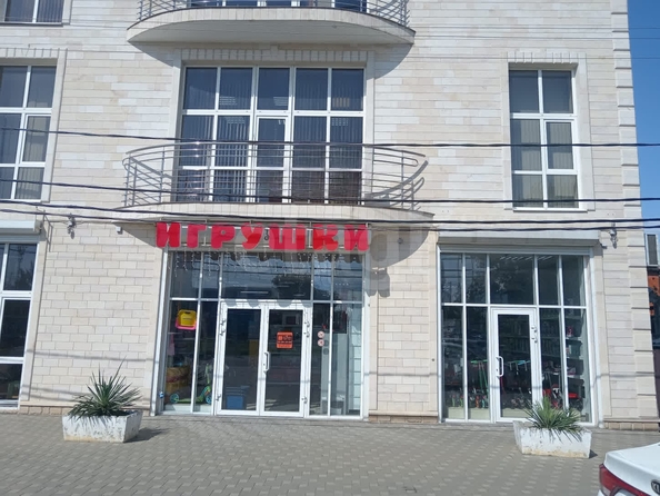 
  Сдается универсальное помещение 390 м². Фото 1.