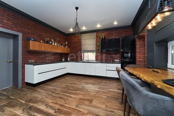 
  Продается дом 375 м². Фото 1.