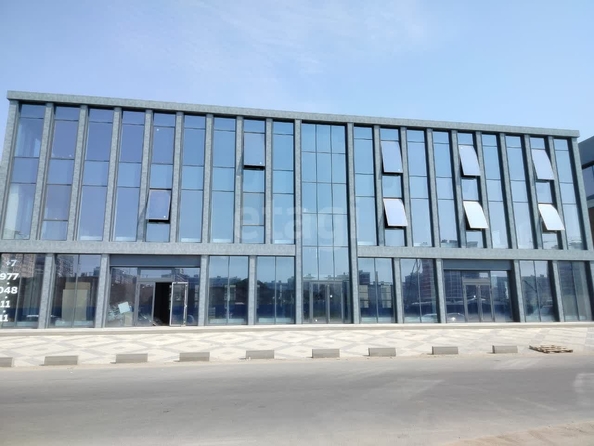 
  Сдается универсальное помещение 585 м². Фото 1.