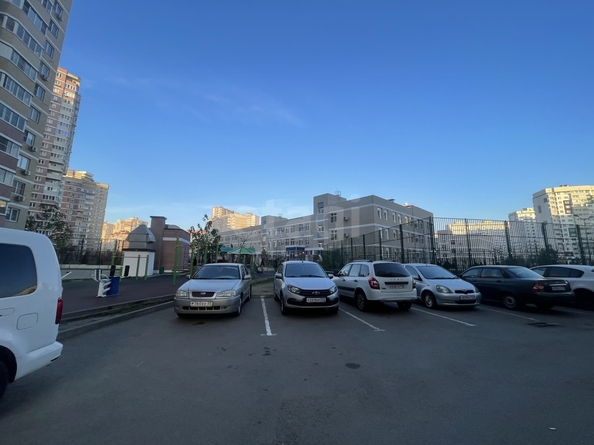 
  Продается 2-комн. квартира 69.6 м². Фото 27.