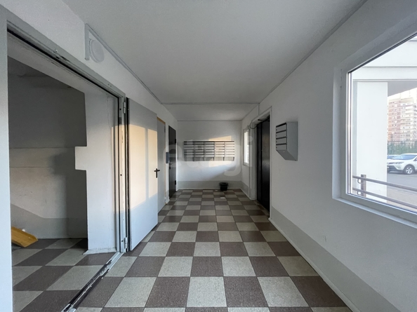 
  Продается 2-комн. квартира 69.6 м². Фото 32.