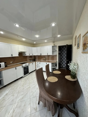 
  Продается 2-комн. квартира 67 м². Фото 1.